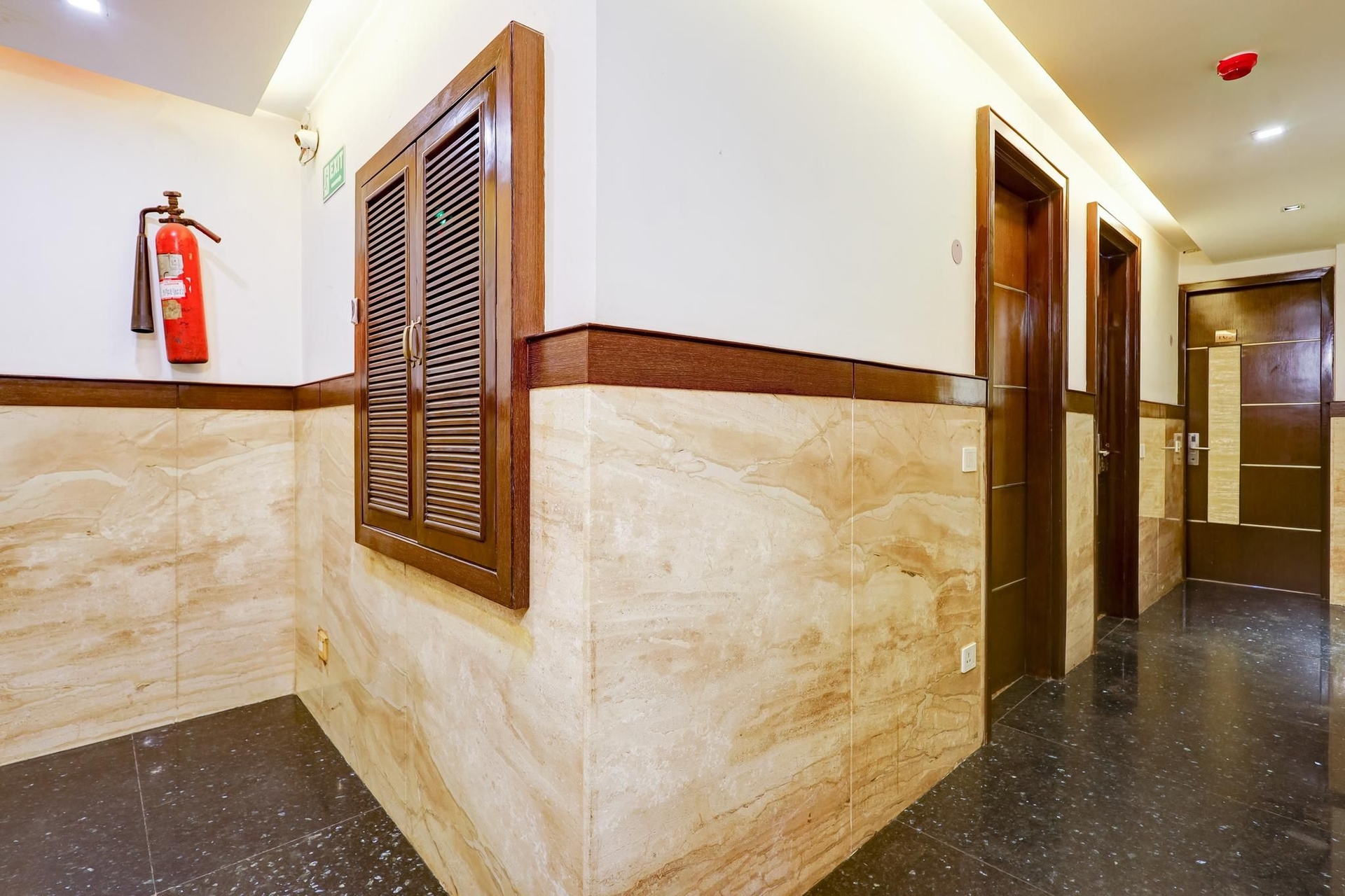 โรงแรม เมโทรโพลิส ทัวริสต์ โฮม (Hotel Metropolis Tourist Home)2