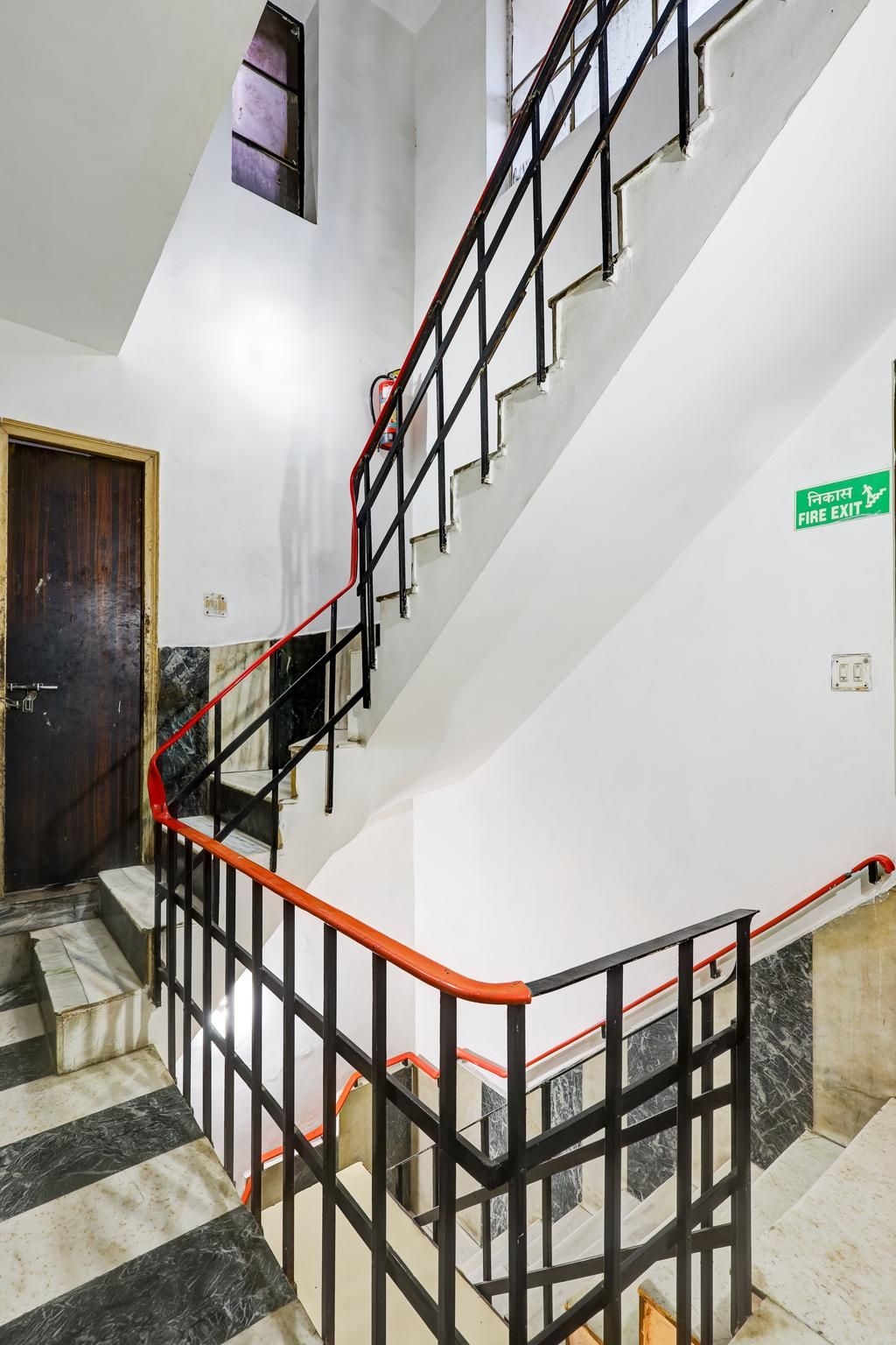 โรงแรม เมโทรโพลิส ทัวริสต์ โฮม (Hotel Metropolis Tourist Home)3