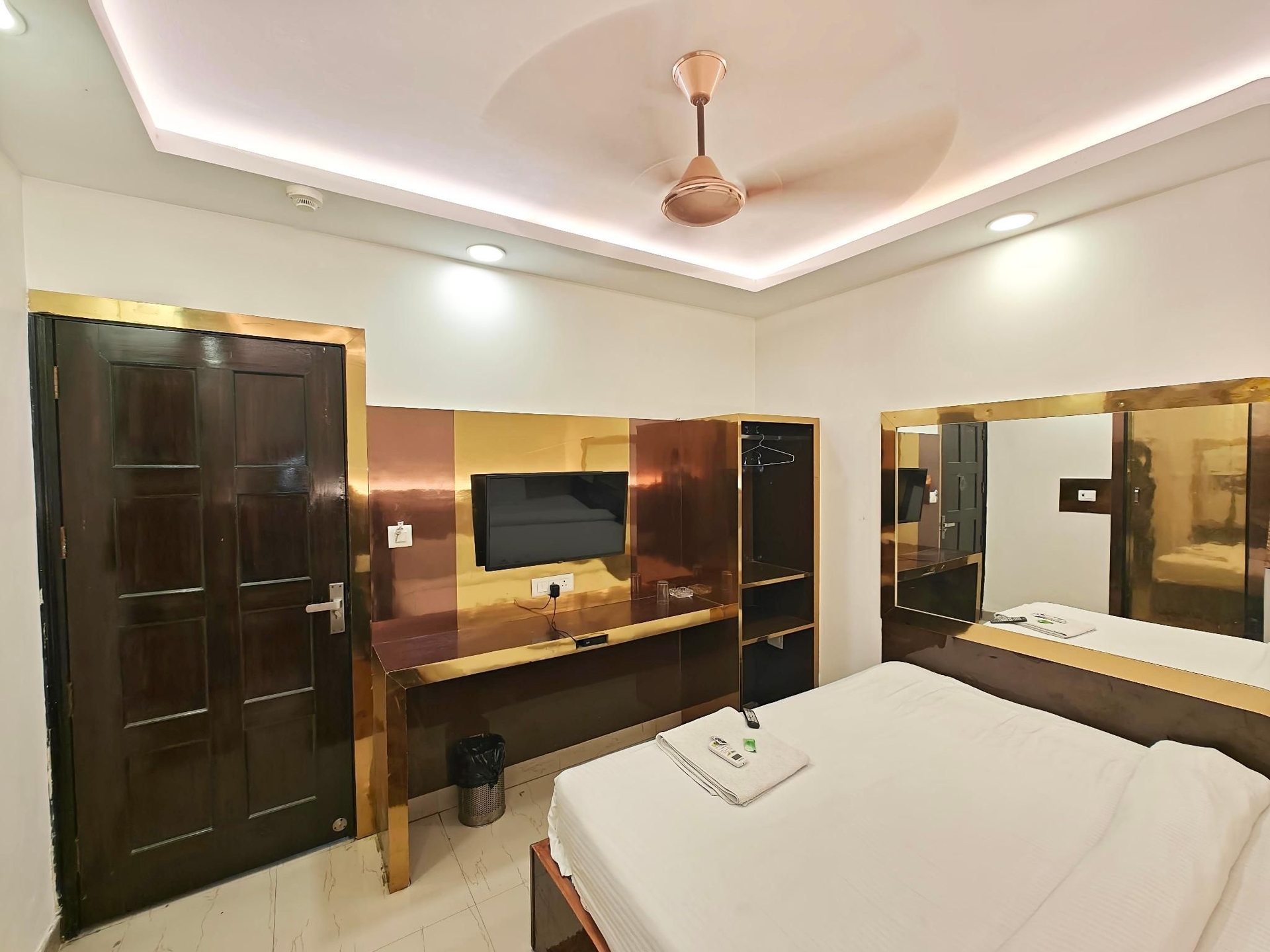 โรงแรม แอปเปิ้ล วิลล่า แอท นิวเดลี (Hotel Apple Villa @ New Delhi)4