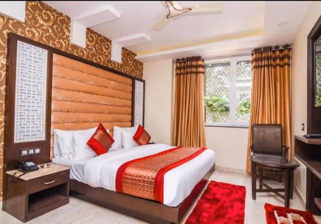 Deluxe King Room