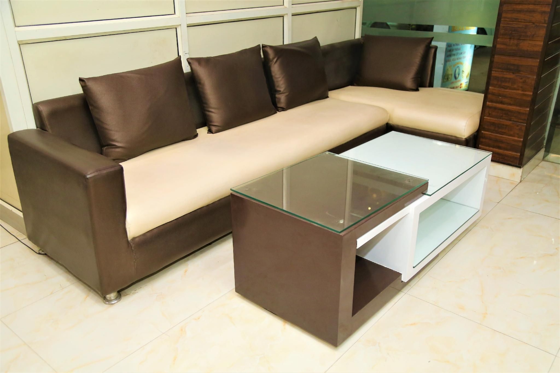 โรงแรมซูซี อินเตอร์เนชั่นแนล (Hotel Suzi International)2