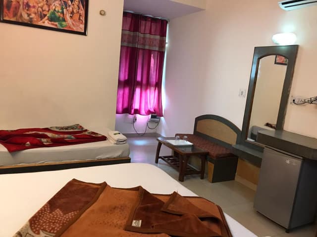 Single Room with Fan