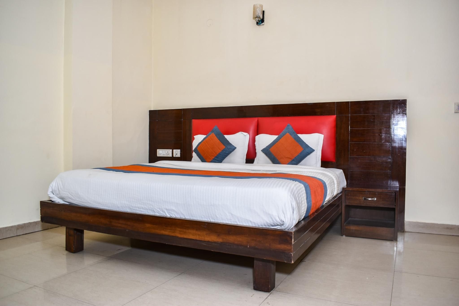 Hotel Rossette - Near New Delhi Railway Station4