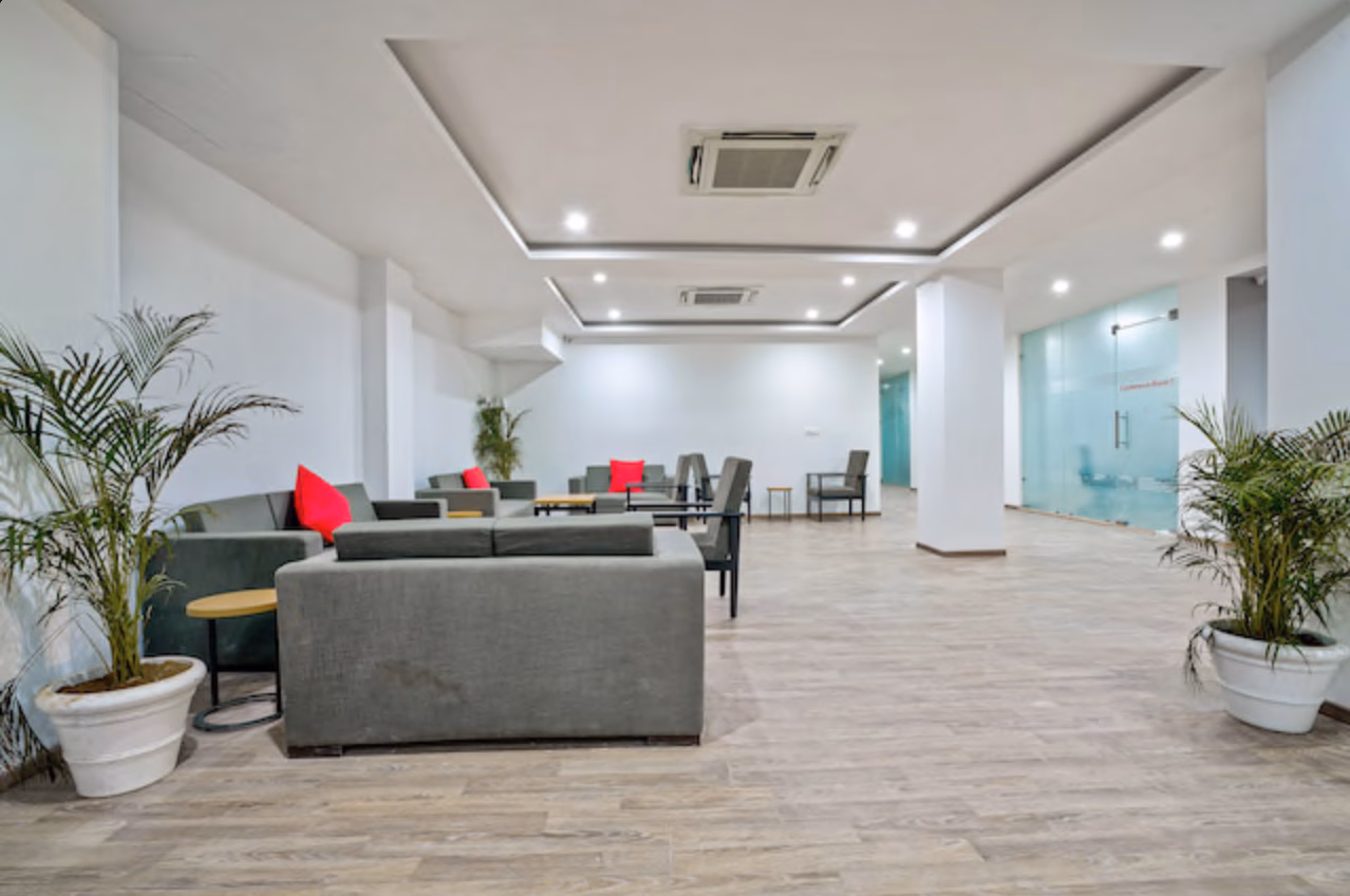 ฉวี พรีเมียม โฮเทลส์ (Chhavi Premium Hotels)0