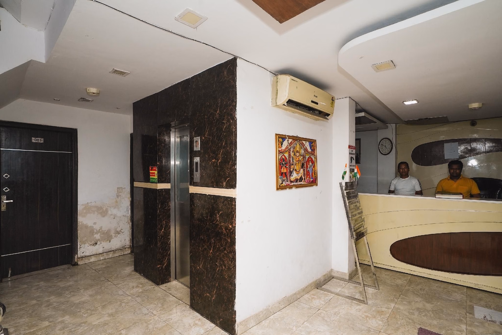 โรงแรม เอวี อินเตอร์เนชันแนล ใกล้สถานีรถไฟนิวเดลี ปาฮาร์กันจ์ (Hotel AV International Near New Delhi Railway Station, Paharganj)3