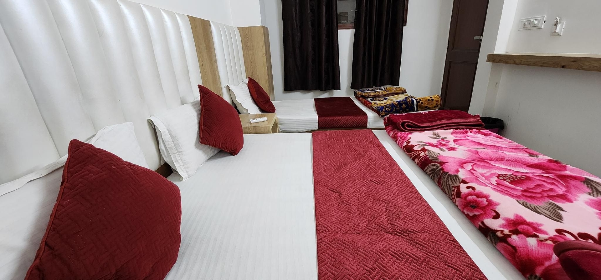 Hotel Shree Sai Dham4
