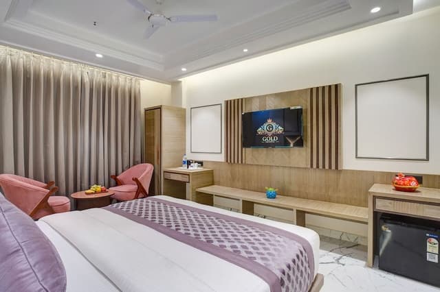 Executive Room