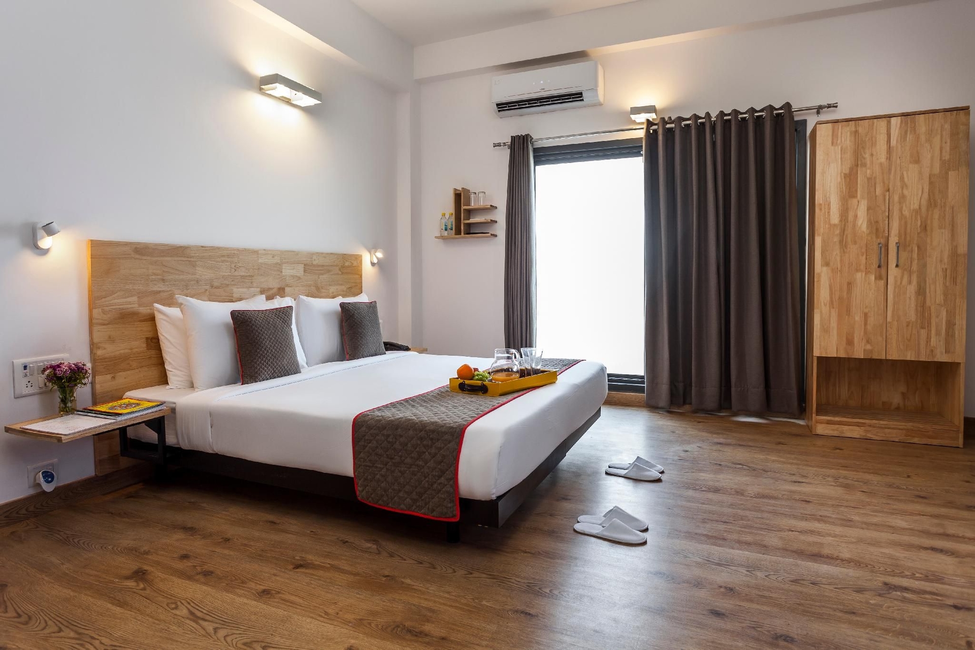 ทาวน์เฮาส์ 004 นอยดา (Townhouse 004 Noida)2