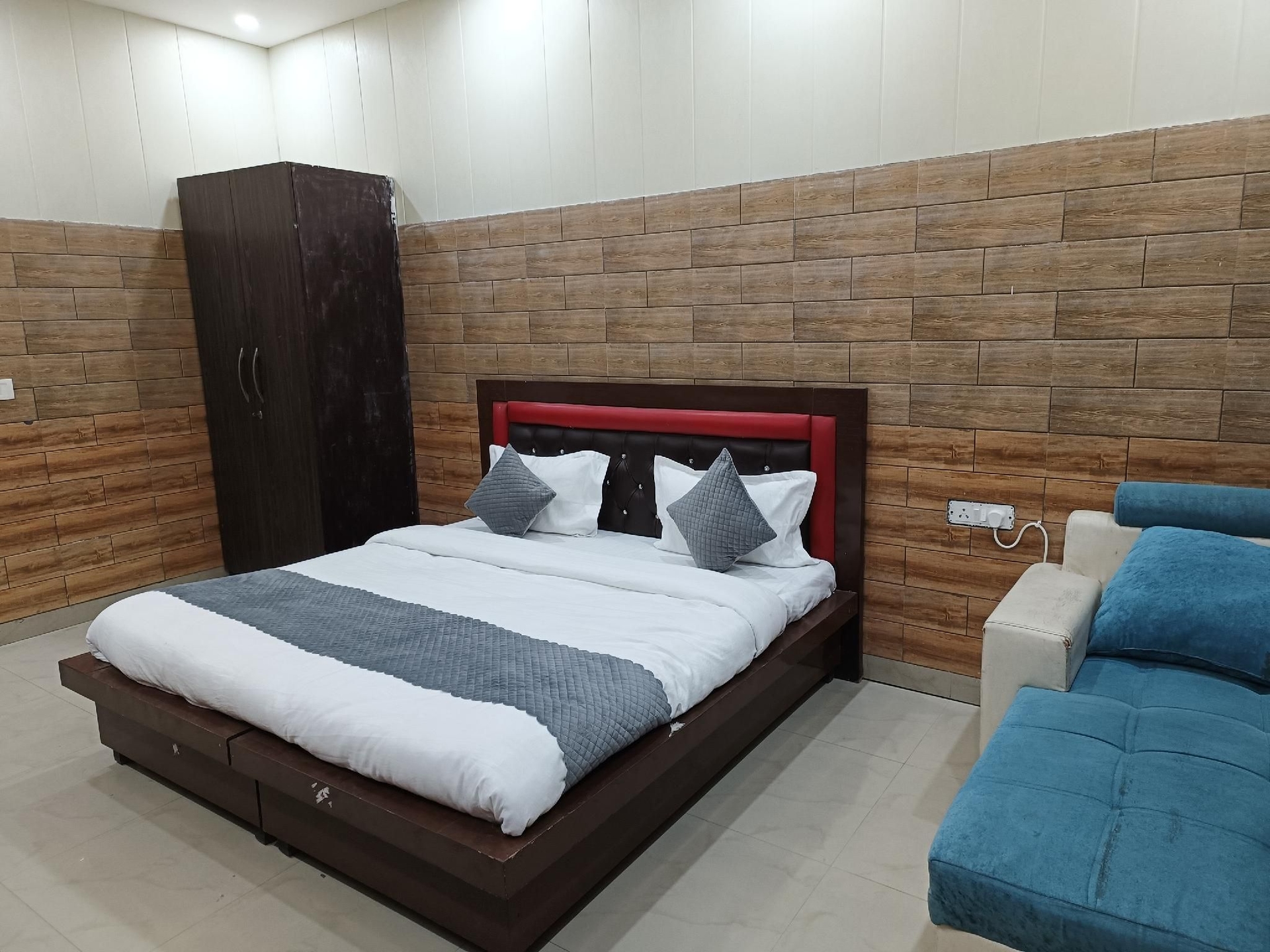 สวัสติกะ โฮมส์ ใกล้ เวฟ ซิตี้ เซ็นเตอร์ นอยดา (Swastika Homes Near Wave City Center Noida)1