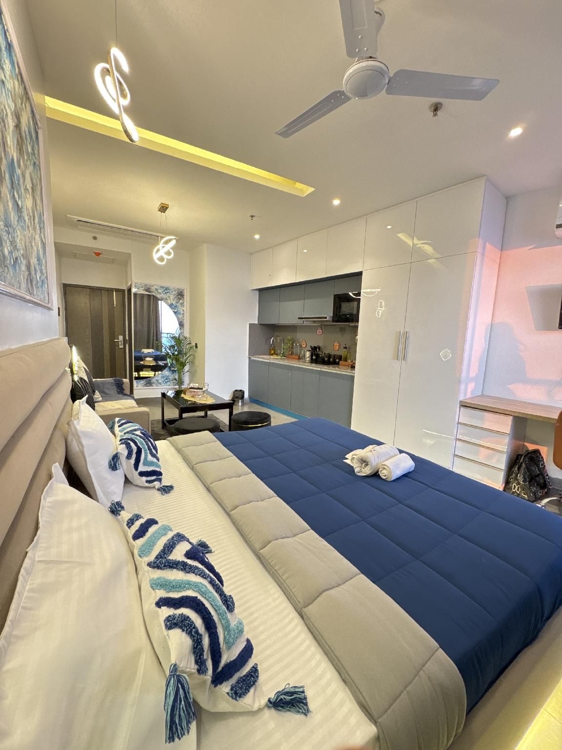 อพาร์ตเมนต์ 1 ห้องนอน 1 ห้องน้ำส่วนตัว ขนาด 73 ตร.ม. – ฟาริดาบัด (Oasis 39th floor by Royal Retreat Suites)1