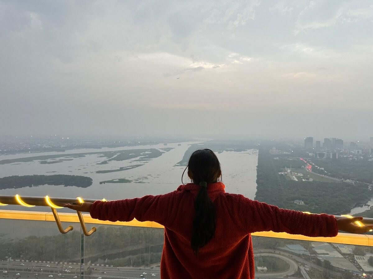 อพาร์ตเมนต์ 1 ห้องนอน 1 ห้องน้ำส่วนตัว ขนาด 800 ตร.ม. – ฟาริดาบัด (Sunset view point @41st floor)2
