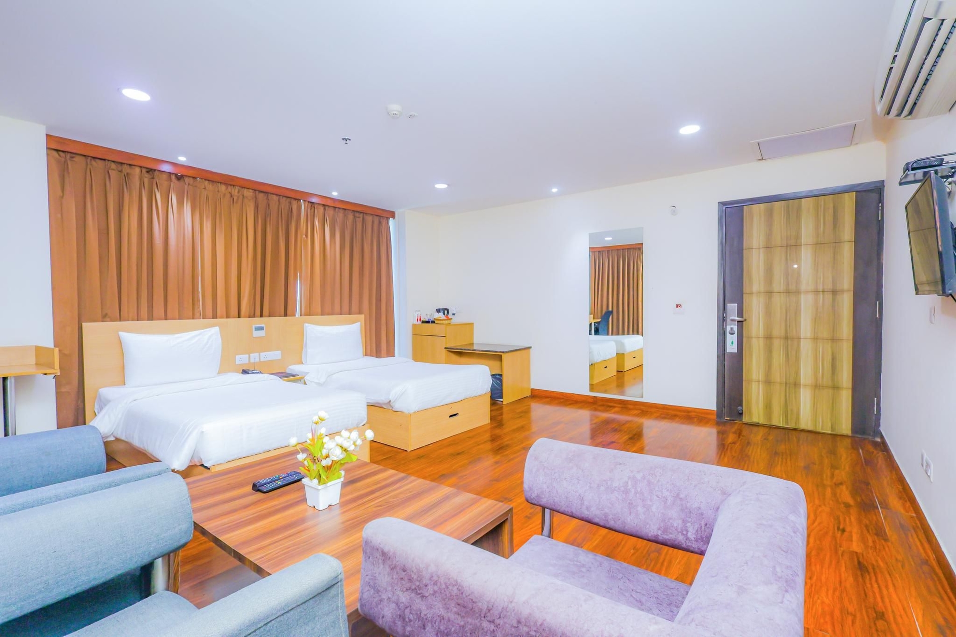 Hyphen Hotel2