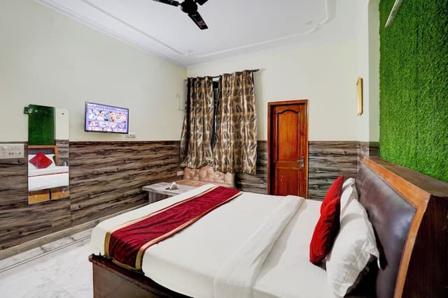 Deluxe Single Room