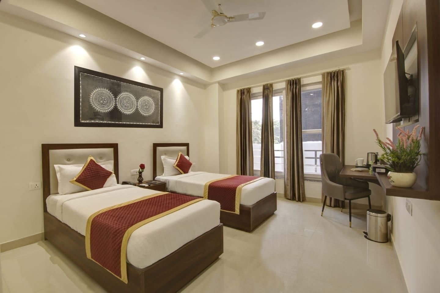Hotel La Mirage Noida2