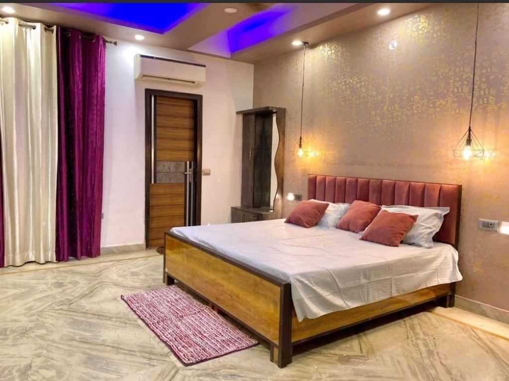 Cuzzie Hospitality4
