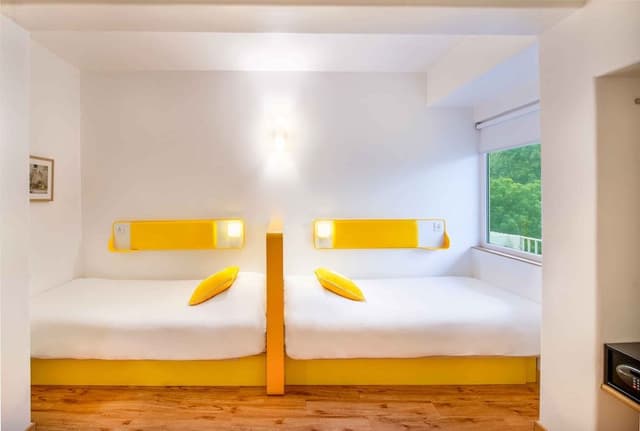 Standard Twin Room
