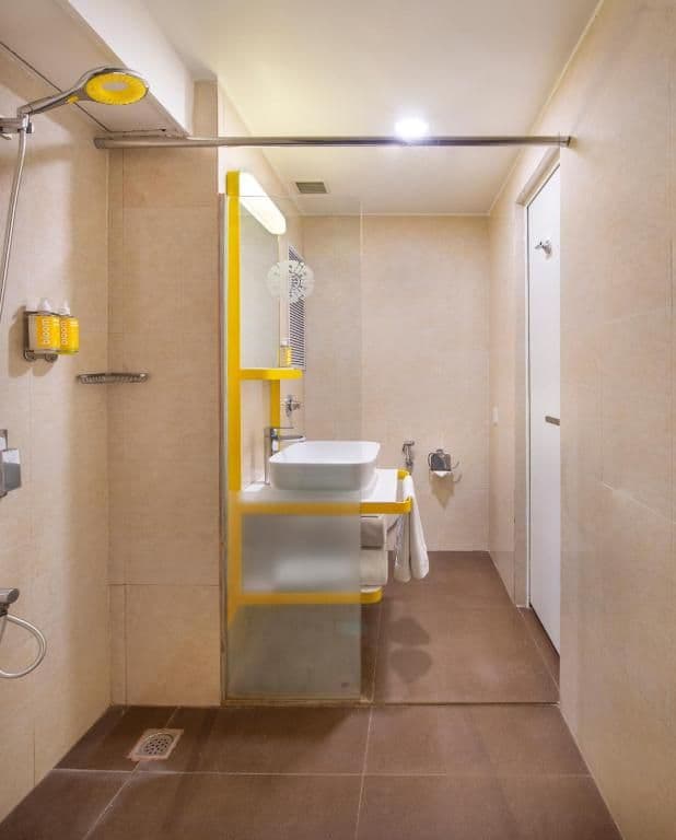 Standard Twin Room
