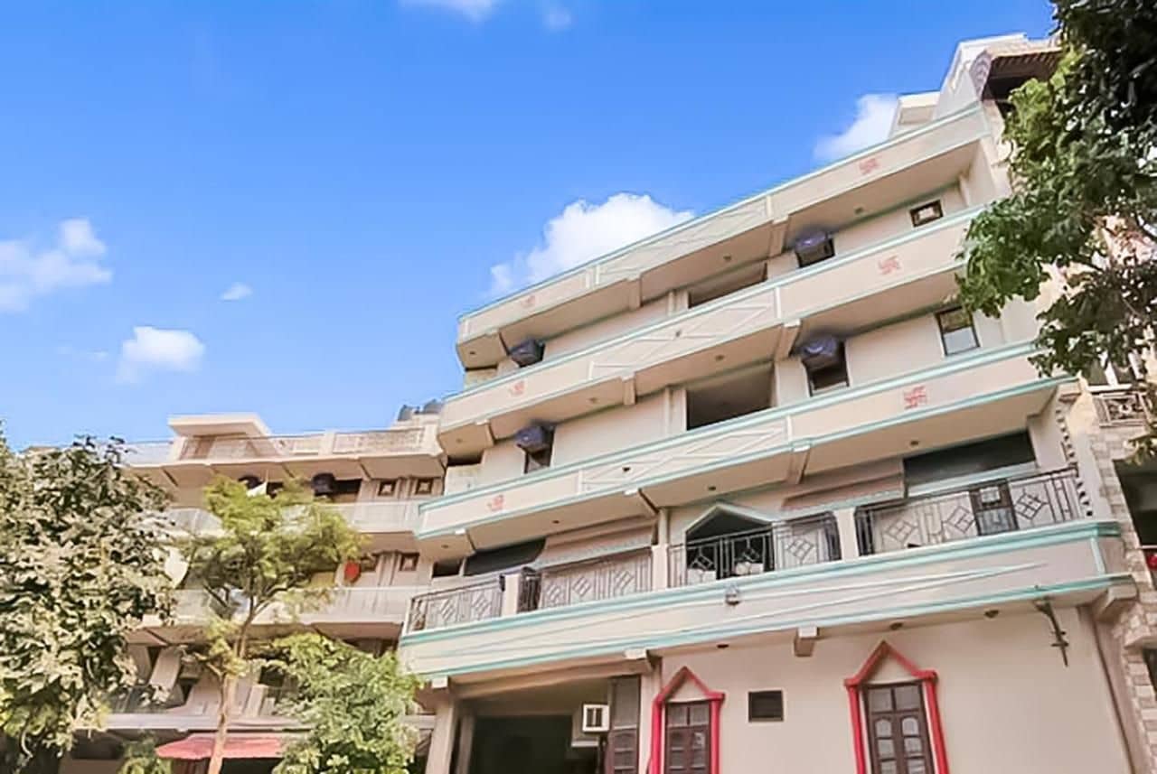 Classic Hotel @ Walk in Nizamuddin Railway Station Classic Hotel @ Walk in Nizamuddin Railway Station