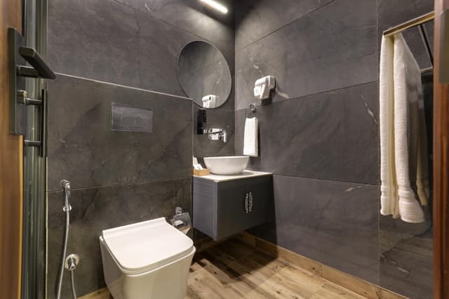 Executive Twin Room with Balcony