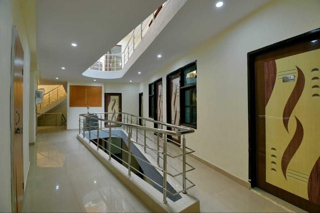 POP 83932G Hotel O Manraj2