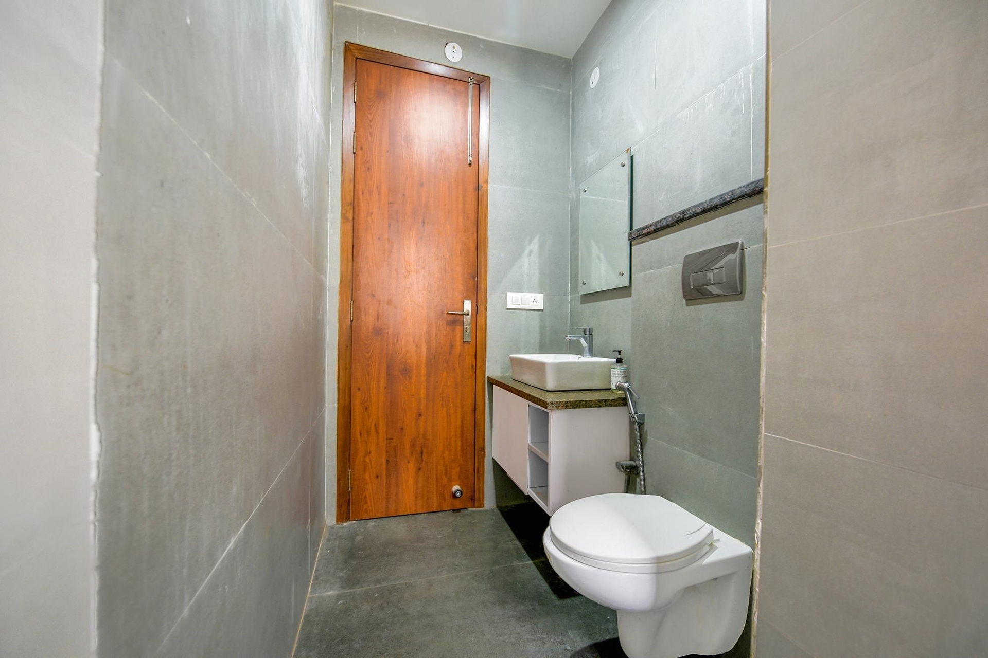 FabHotel Nyra Residency3