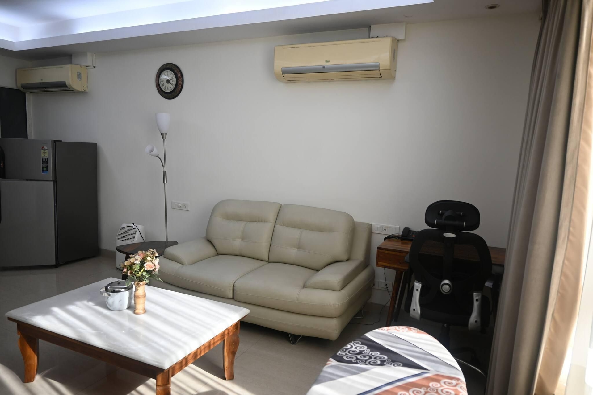 Luxurious 1BHK Apartment in Gurgaon with Shared Pool and BBQ Area0