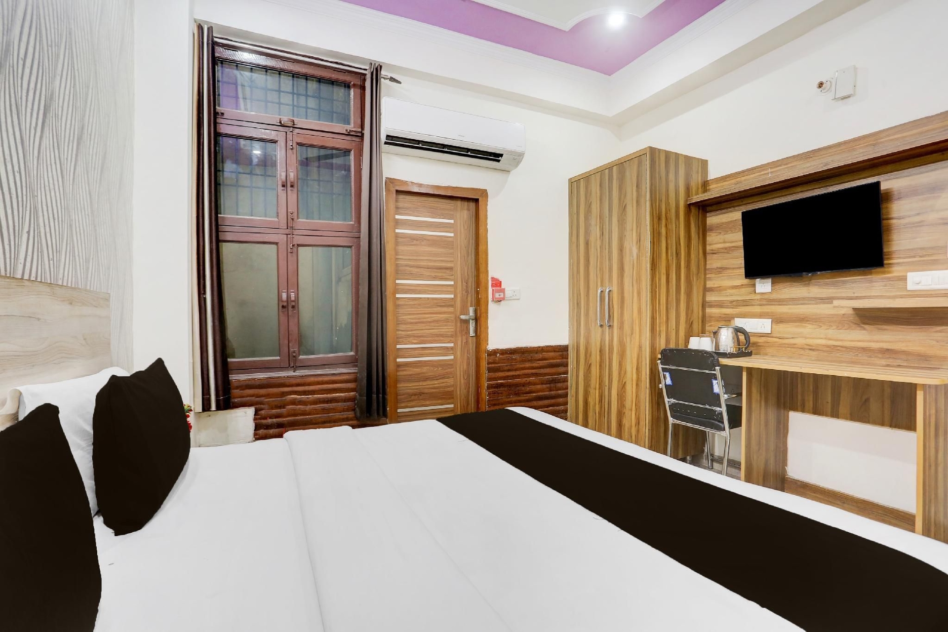 Super Townhouse Sector 4 Gurgaon4