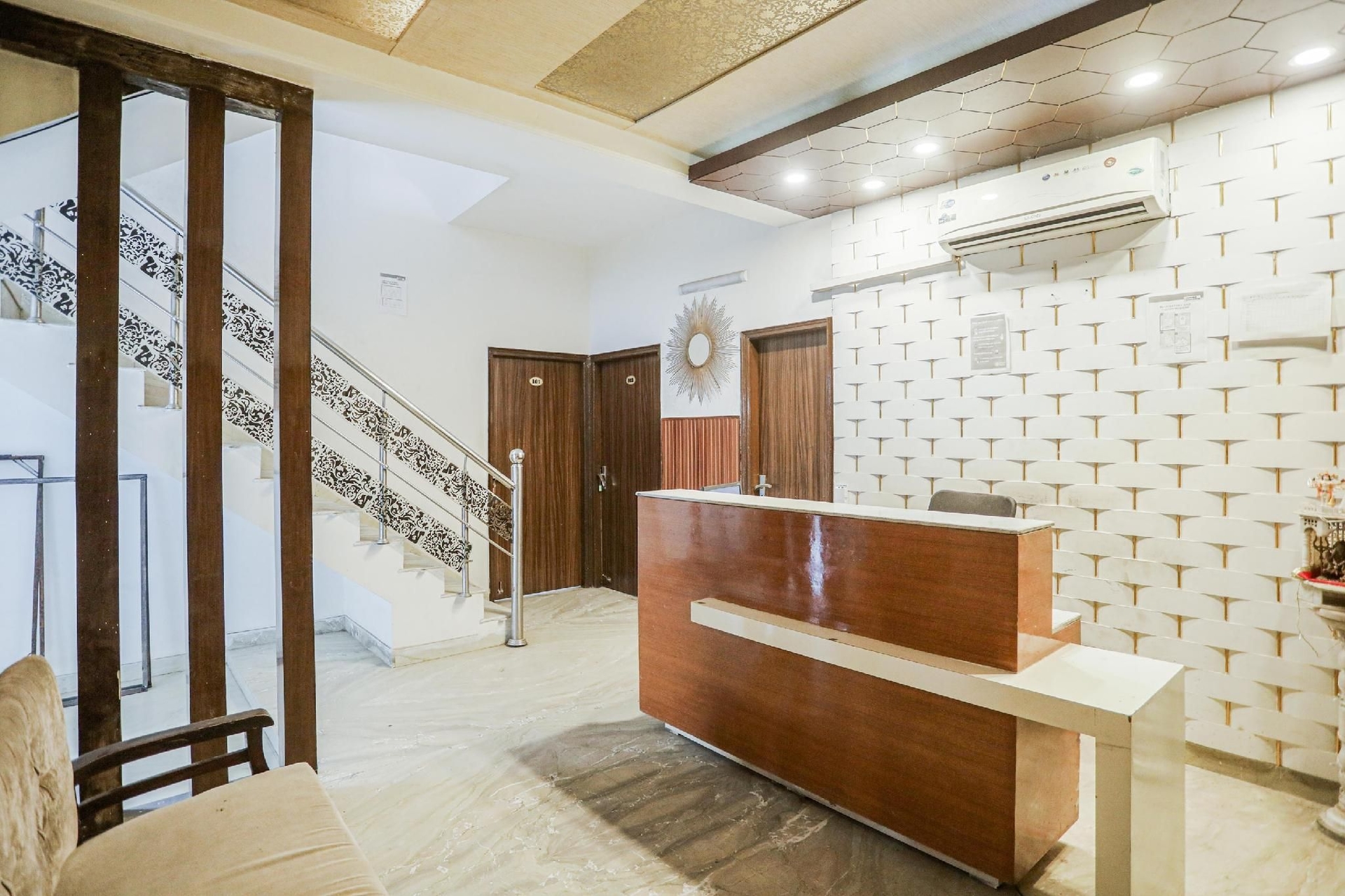 Hotel O Arihant Stays1
