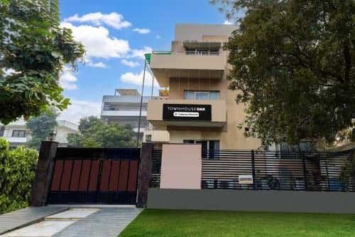 Super Townhouse Oak Sector 25 Gurgaon Super Townhouse Oak Sector 25 Gurgaon