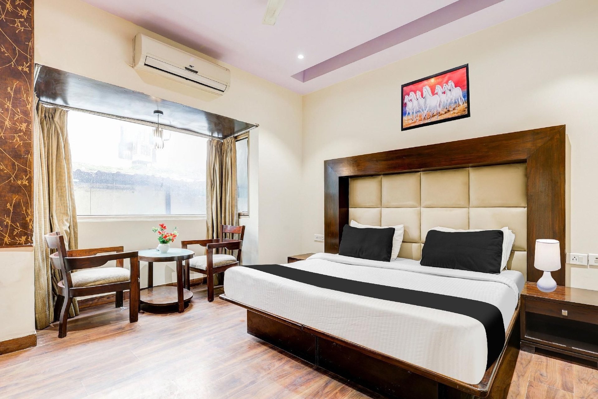 Super Townhouse Oak Sector 25 Gurgaon4