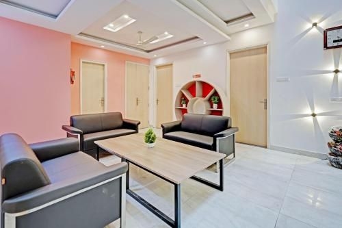 Madstays Hotels - Medicity (Near Medanta Hospital)2