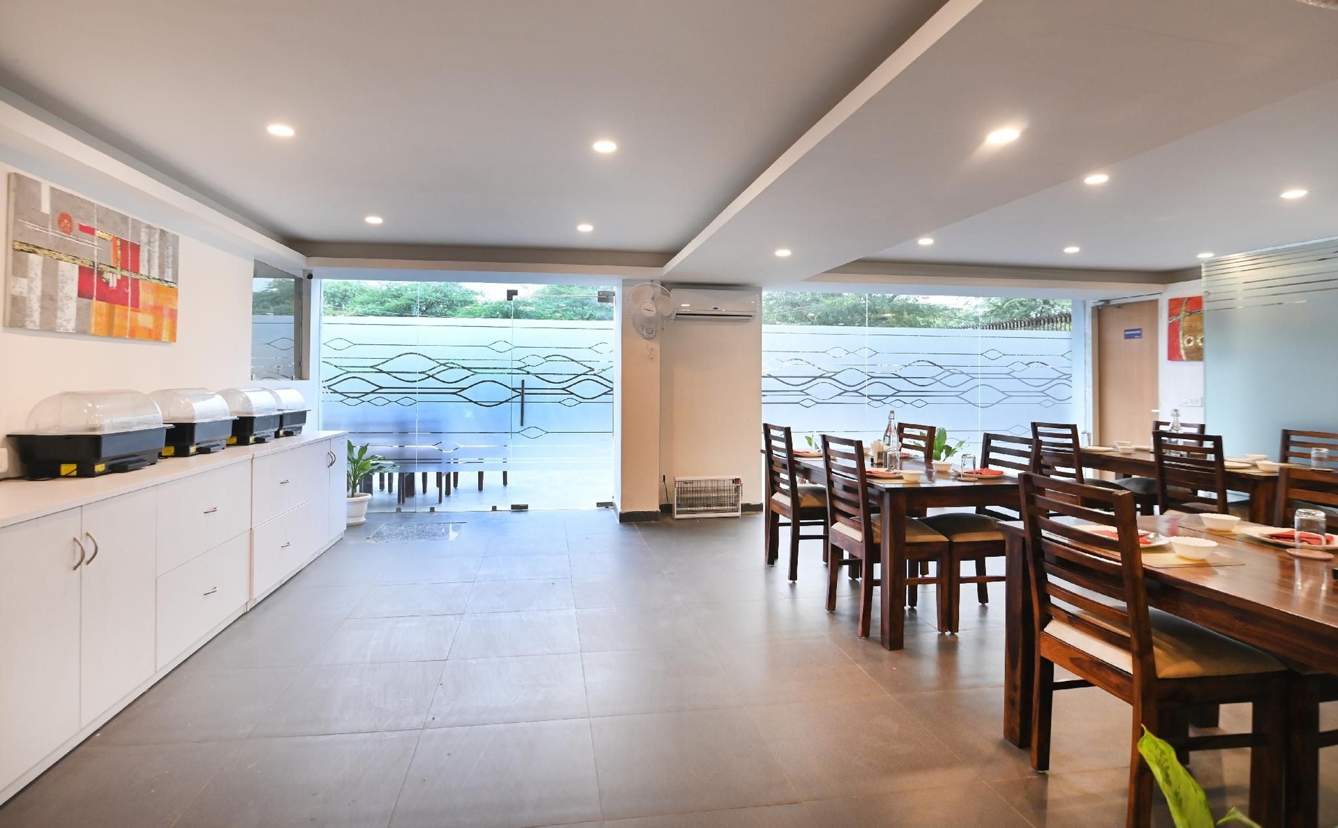 The Altruist Business Stays, DLF Phase 33