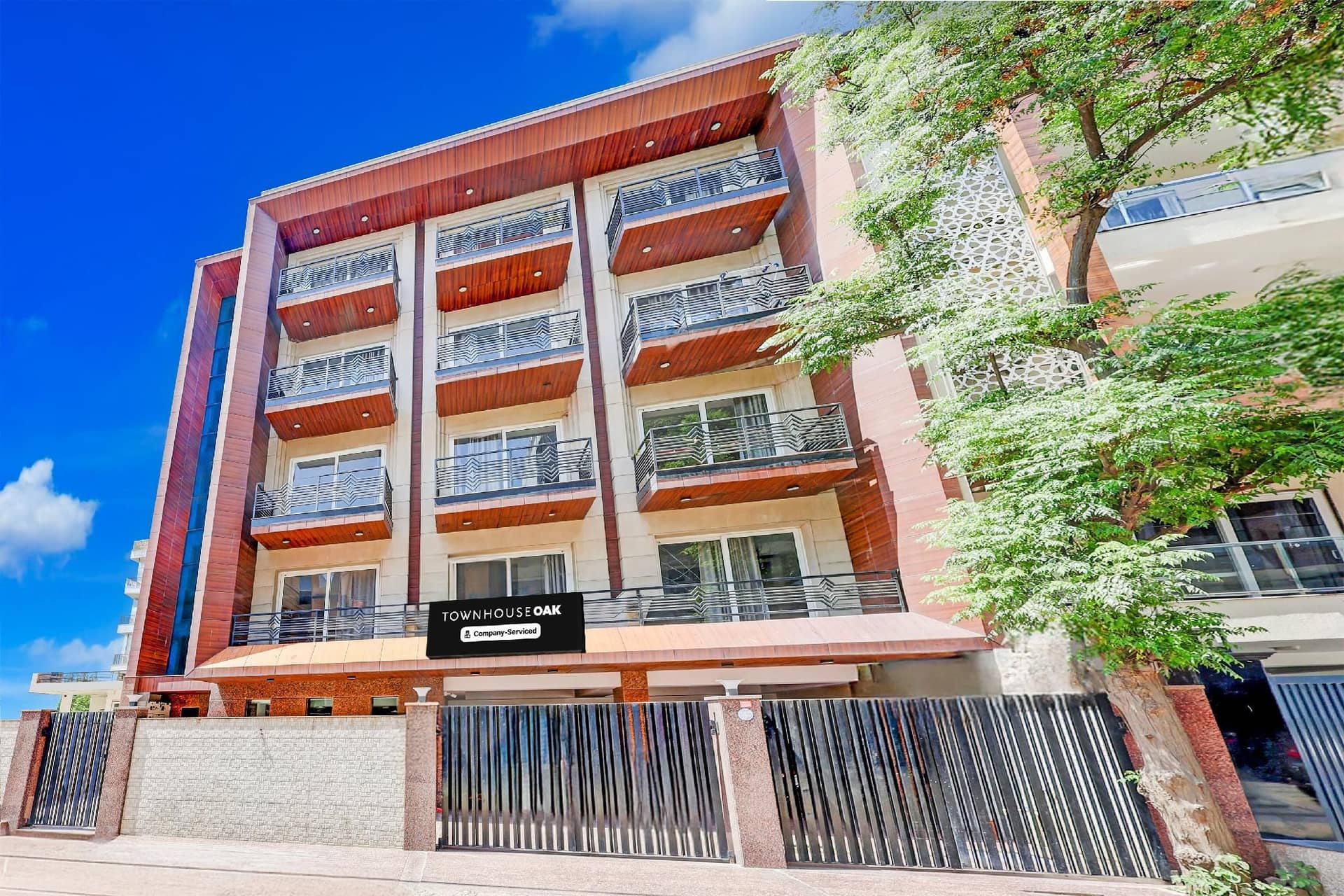Super Townhouse Oak Sector 39 Medanta Super Townhouse Oak Sector 39 Medanta
