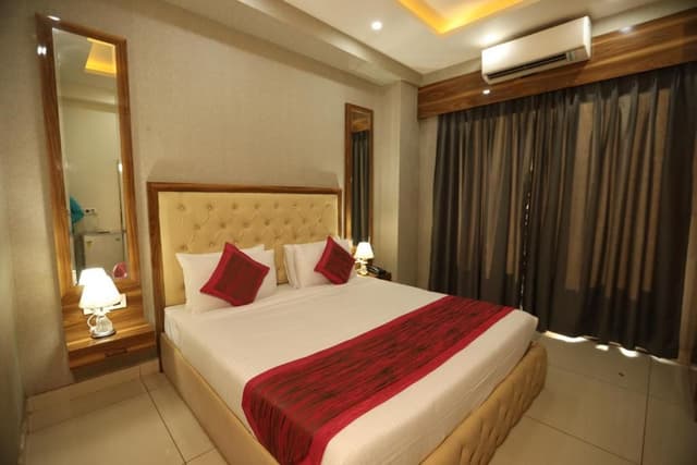 Deluxe Double Room with Balcony