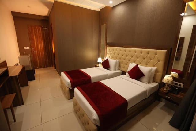 Twin Room with Balcony