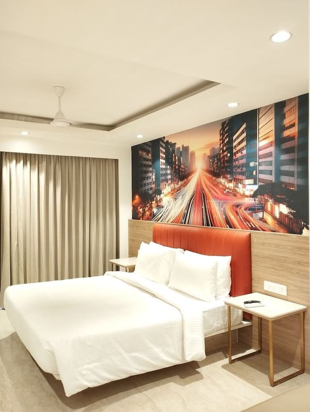 Executive Room, 1 King Bed, City View