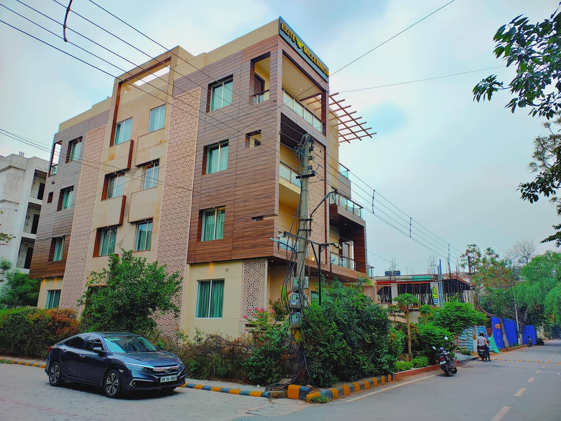 The Hoften Elite Millennium City Gurgaon The Hoften Elite Millennium City Gurgaon