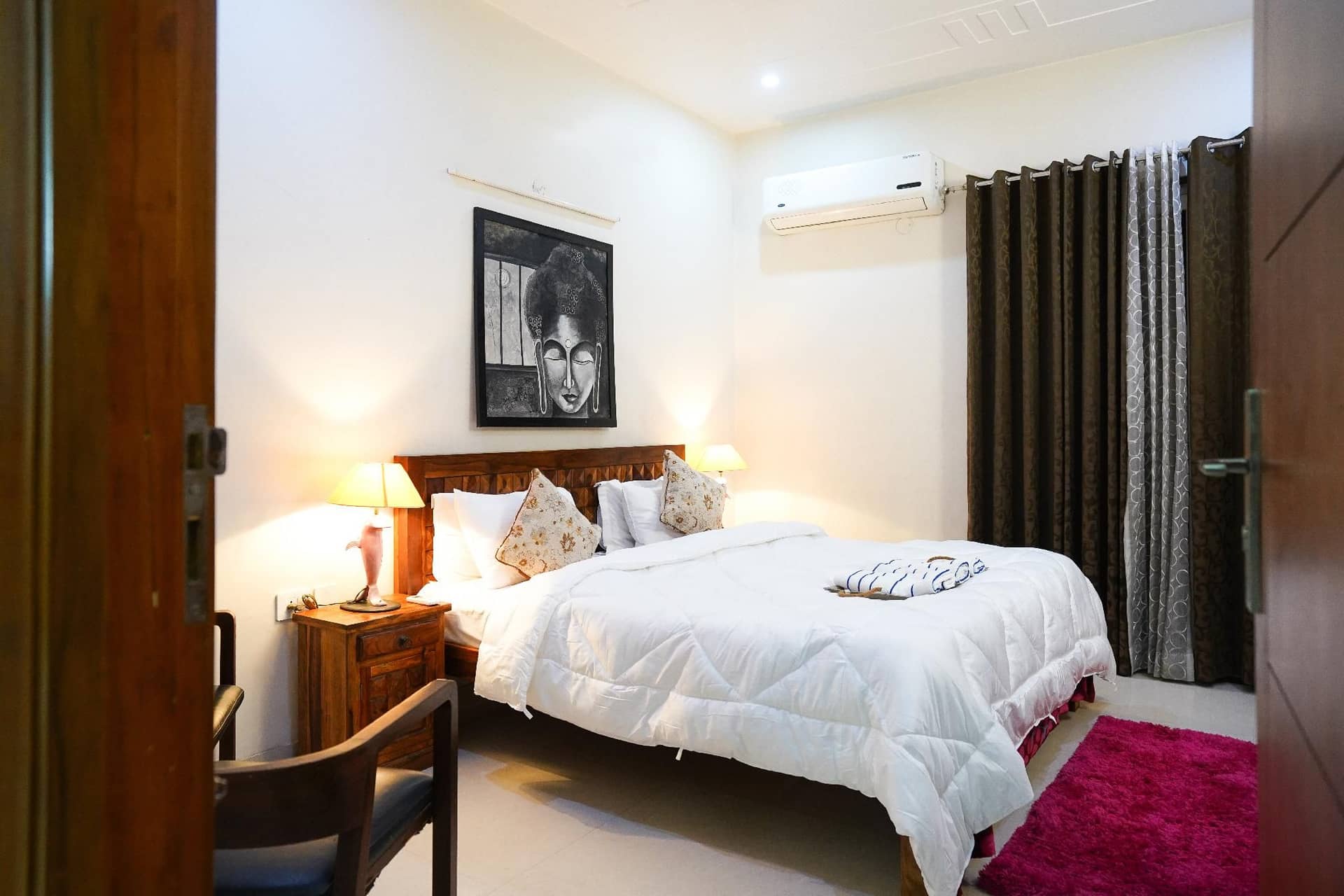 Lime Tree 3BHK Service Apartment Gurgaon Lime Tree 3BHK Service Apartment Gurgaon