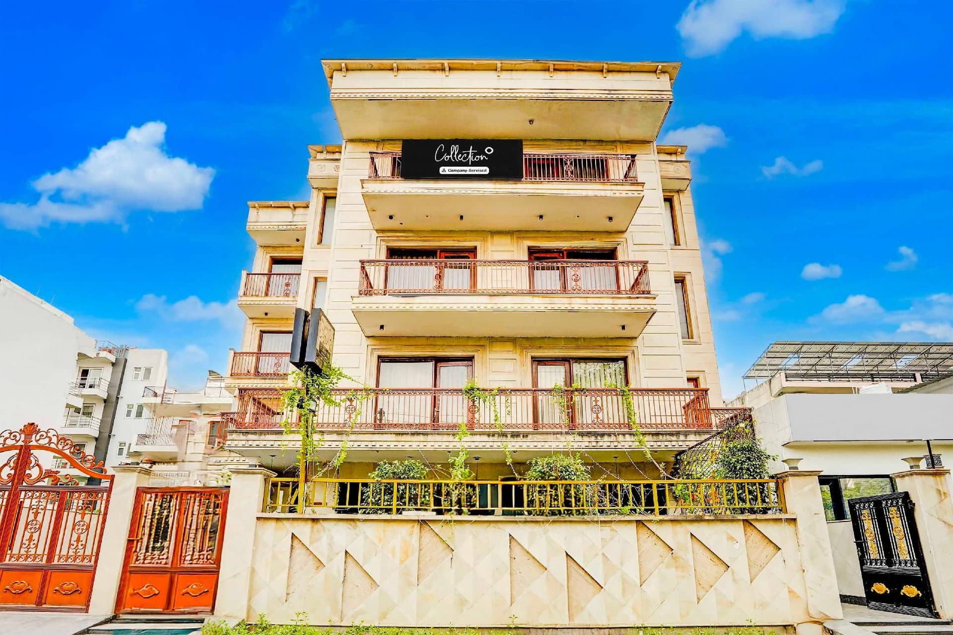 Townhouse Oak Sector 47 Near Medanta Townhouse Oak Sector 47 Near Medanta