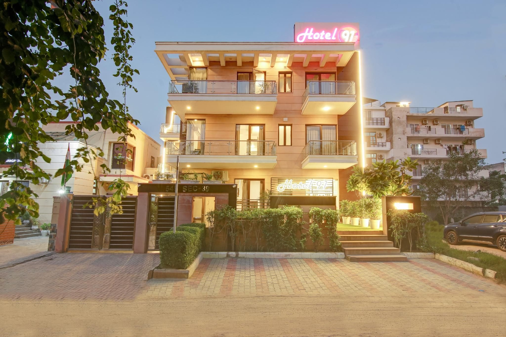 Hotel 91 Medanta0