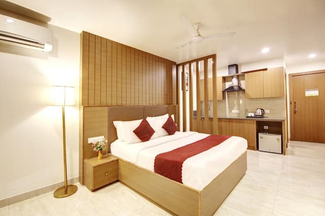 Superior Room with Kitchenatte and Balcony