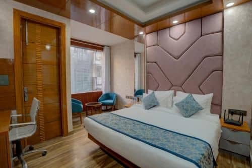 Platinum Services Apartment DLF Phase 3 Cyberhub Platinum Services Apartment DLF Phase 3 Cyberhub