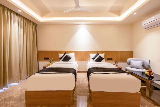 Deluxe Double or Twin Room, Balcony