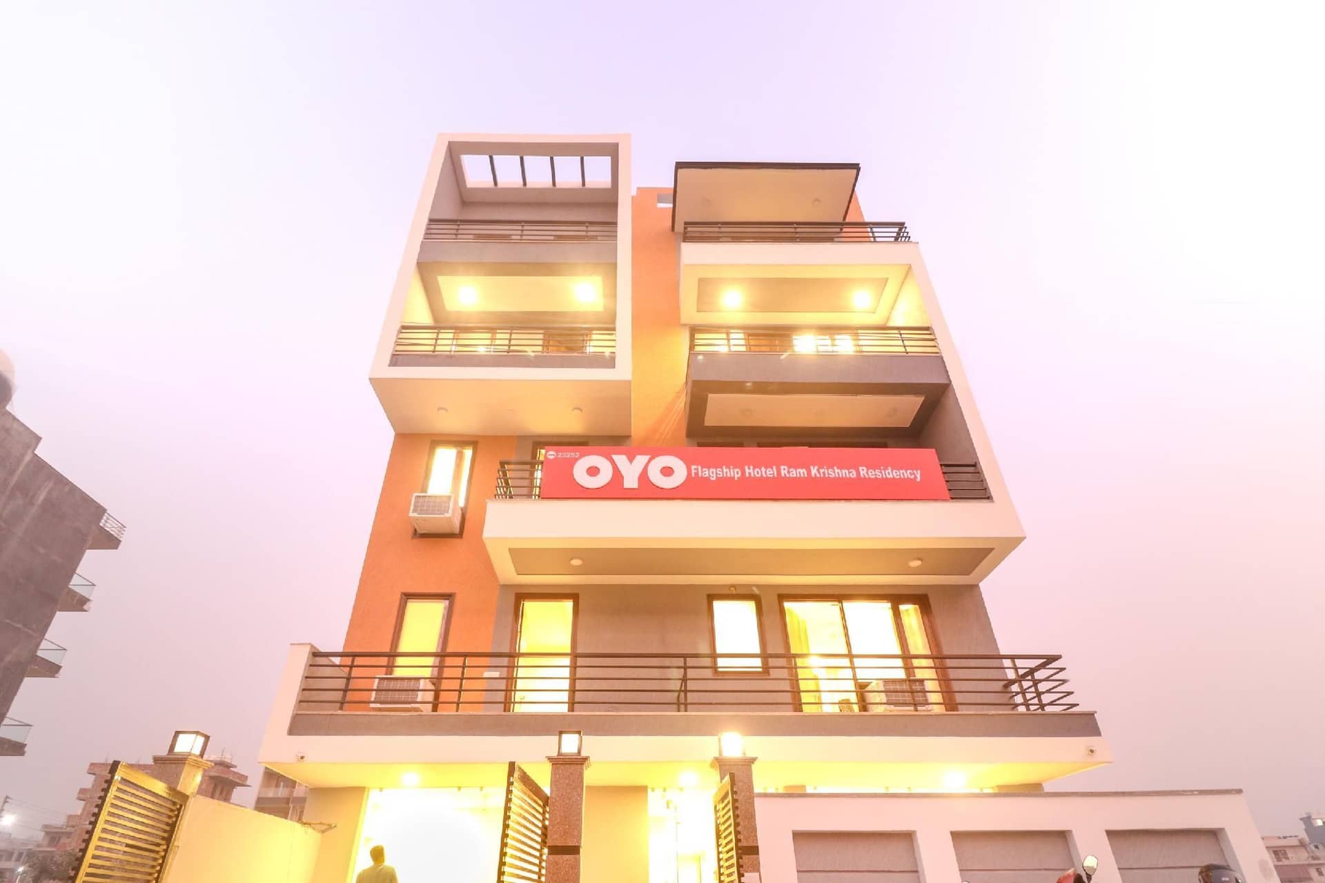 Hotel O Comfort Residency Near Artemis Hospital Hotel O Comfort Residency Near Artemis Hospital
