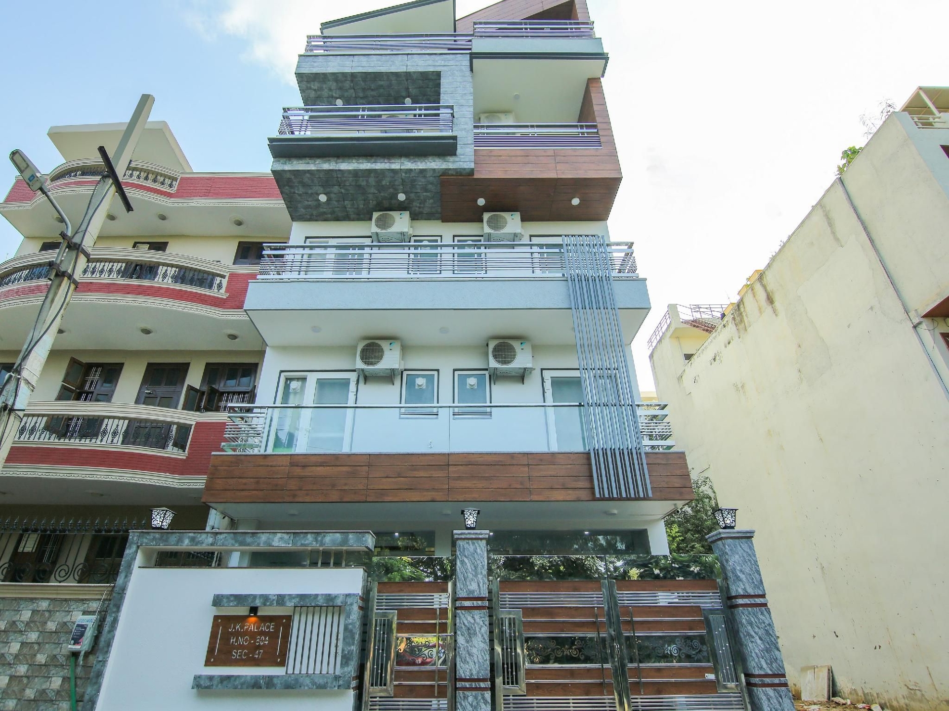 คอลเลกชัน โอ คอร์ปอเรต สวีท ใกล้โอมักซ์ เซเลเบรชัน มอลล์ (Collection O Corporate Suite Near Omaxe Celebration Mall)4