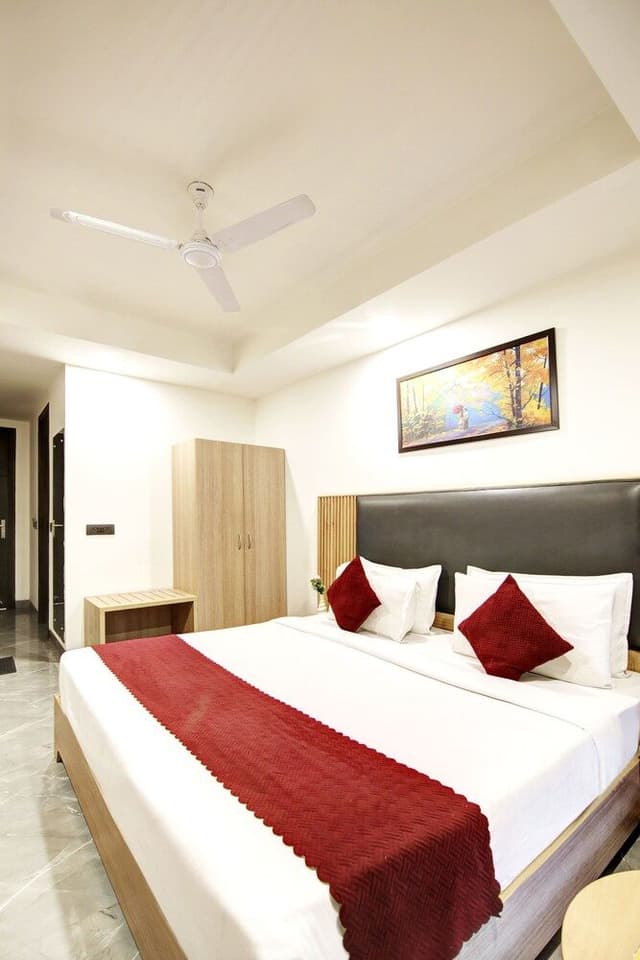 Deluxe Room with City View