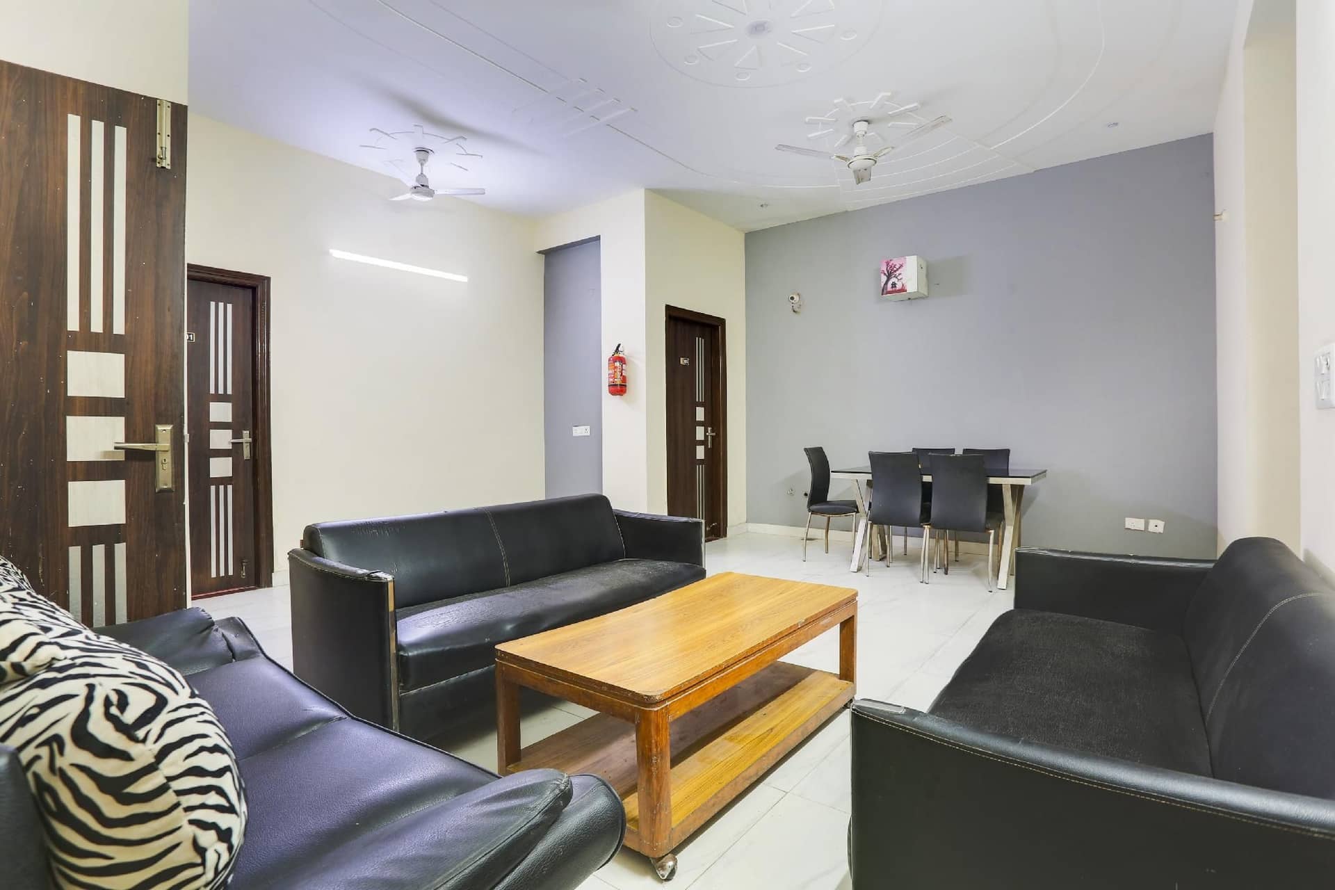 Super Collection O Sector 45 Near Huda Metro Station Super Collection O Sector 45 Near Huda Metro Station