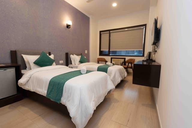 Twin Bed Room