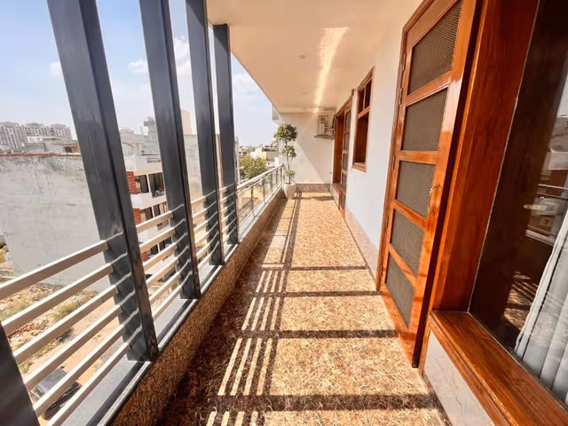 Double Room with Balcony (2 Adults + 1 Child)
