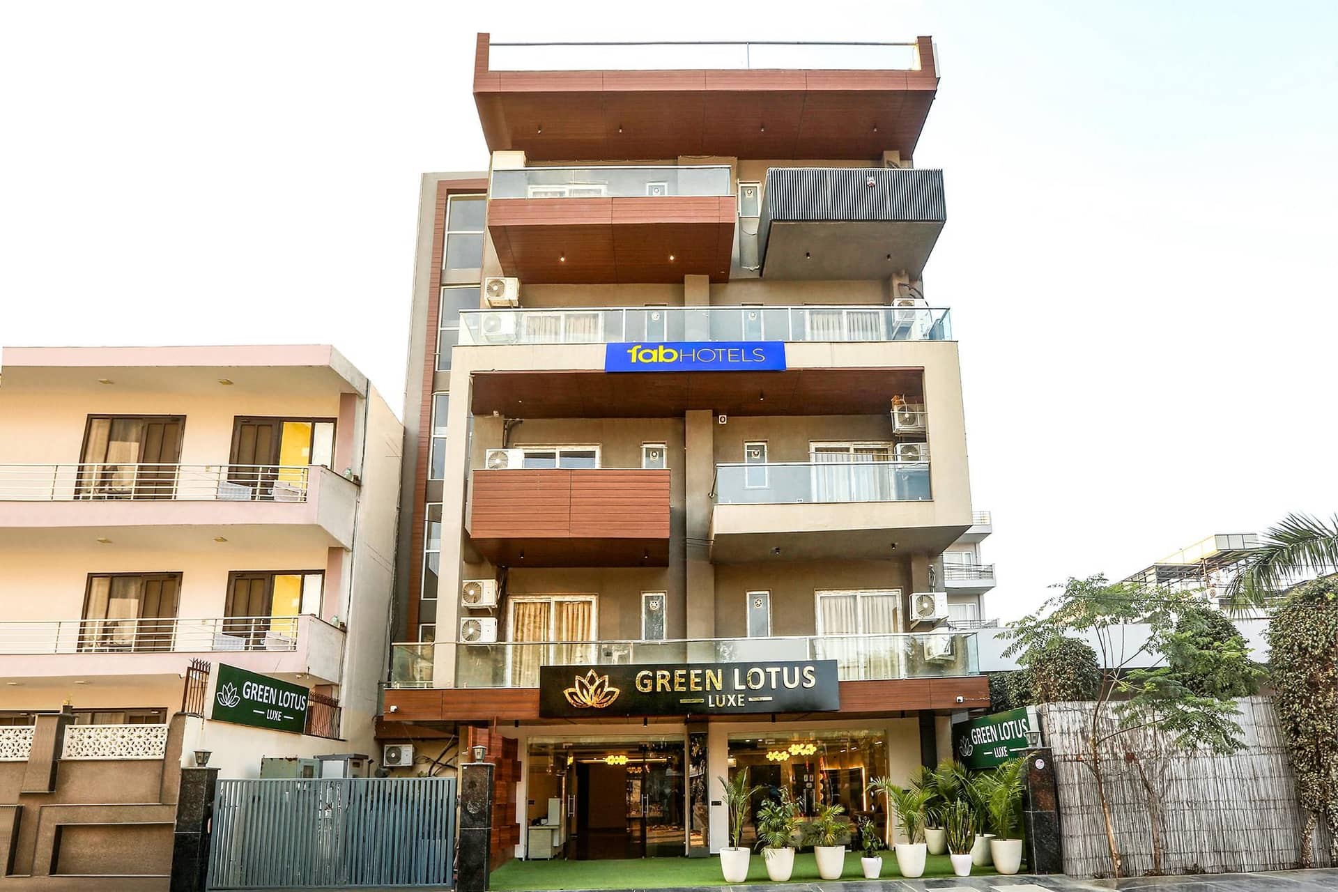 Hotel Green Lotus Luxe Hotel Green Lotus Luxe